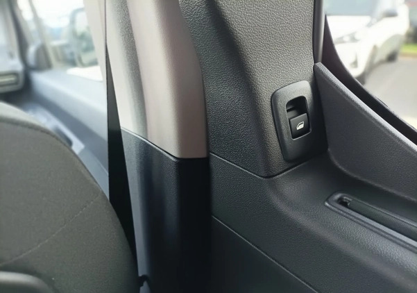 Toyota Proace City Verso cena 151900 przebieg: 1, rok produkcji 2024 z Bodzentyn małe 631